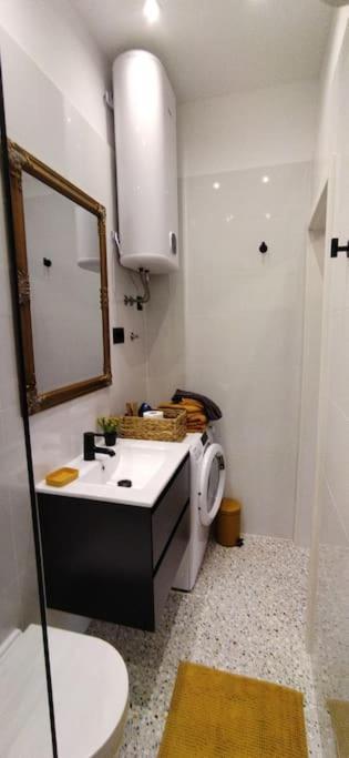 Cute Apartment Marla Art Close To Center Пула Екстериор снимка