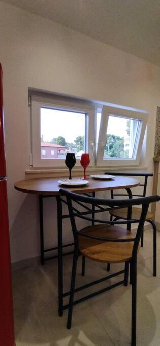Cute Apartment Marla Art Close To Center Пула Екстериор снимка